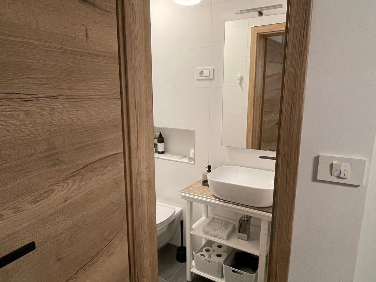 Apartments Piranom מראה חיצוני תמונה